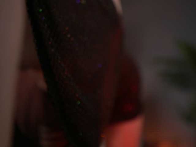 SerenaGrant's BongaCams show and profile