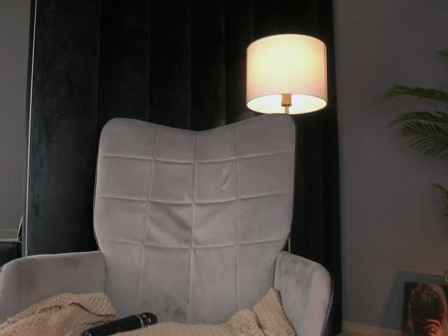 SerenaGrant's BongaCams show and profile