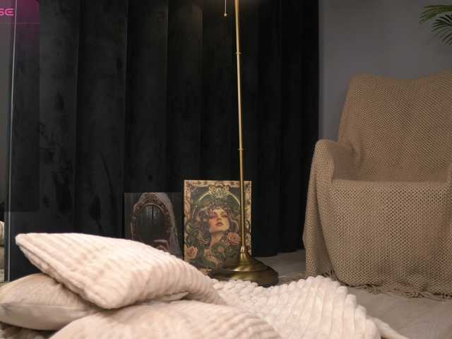 SerenaGrant's BongaCams show and profile