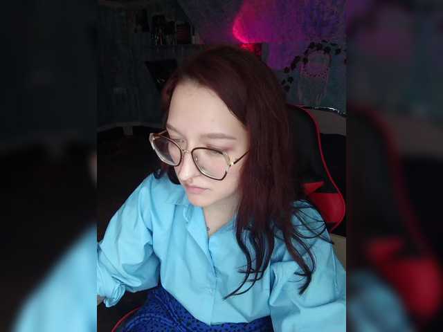 Rosia-Guess's BongaCams show and profile