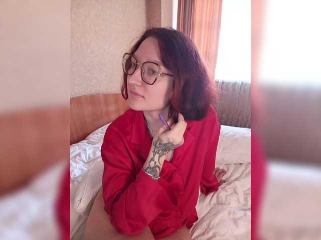 Rosia-Guess's BongaCams show and profile