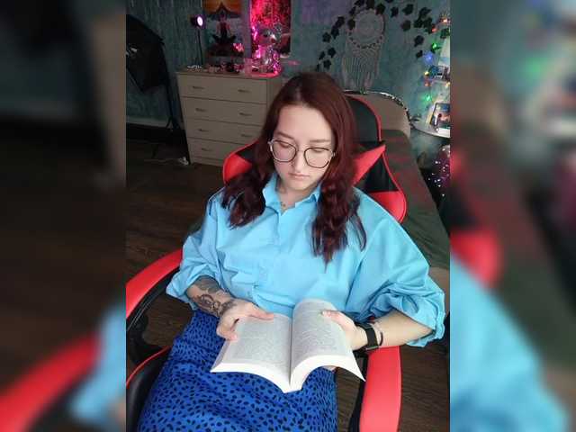 Rosia-Guess's BongaCams show and profile