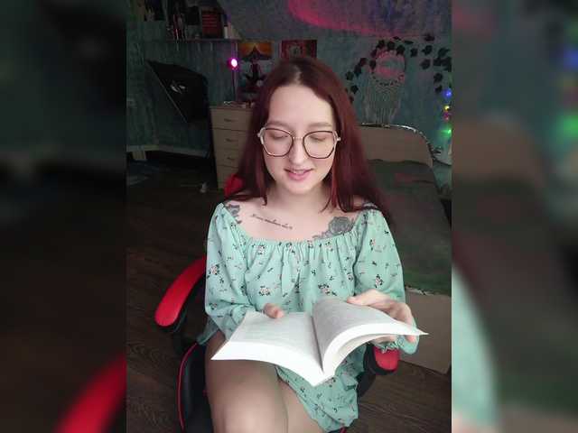 Rosia-Guess's BongaCams show and profile