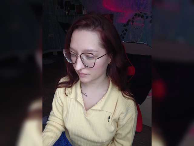 Rosia-Guess's BongaCams show and profile