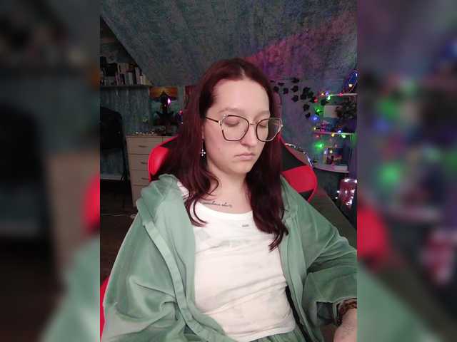 Rosia-Guess's BongaCams show and profile