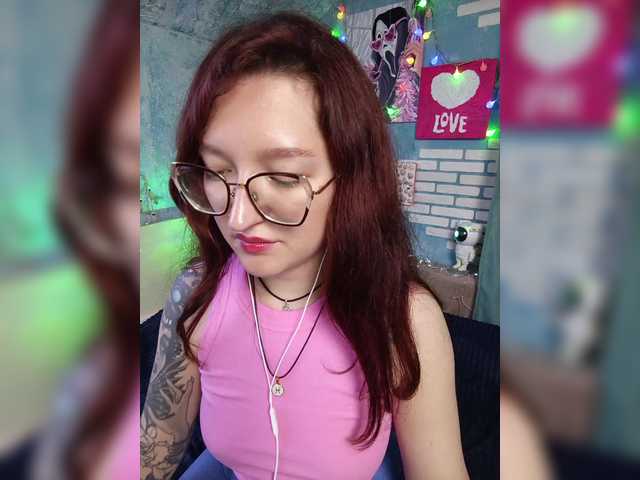 Rosia-Guess from BongaCams