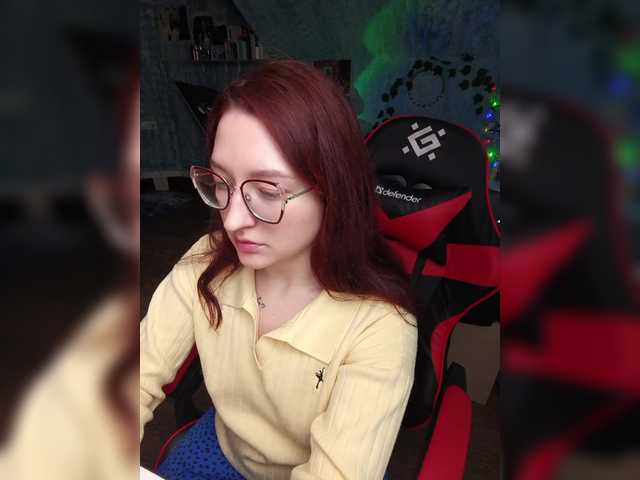 Rosia-Guess's BongaCams show and profile