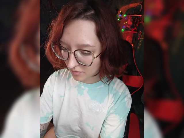 Rosia-Guess's BongaCams show and profile