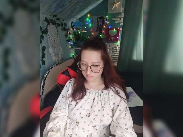 Rosia-Guess's BongaCams show and profile