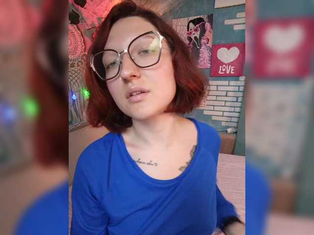 Rosia-Guess's BongaCams show and profile