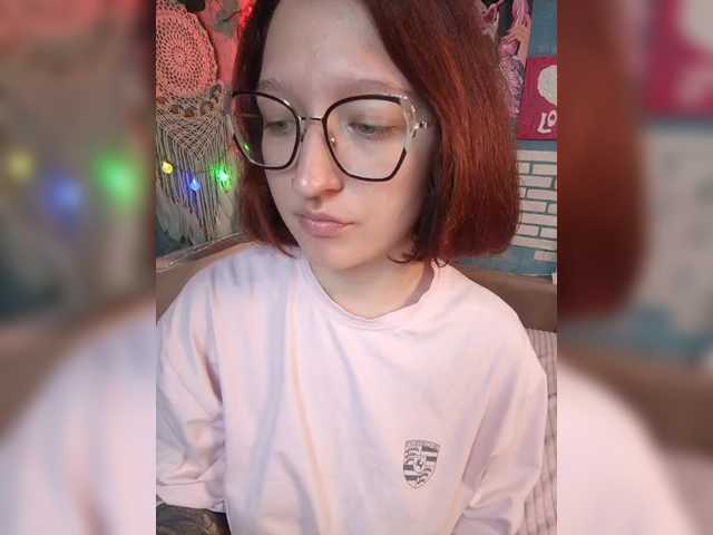 Rosia-Guess's BongaCams show and profile