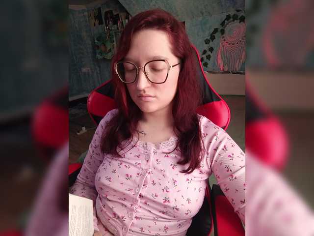 Rosia-Guess's BongaCams show and profile