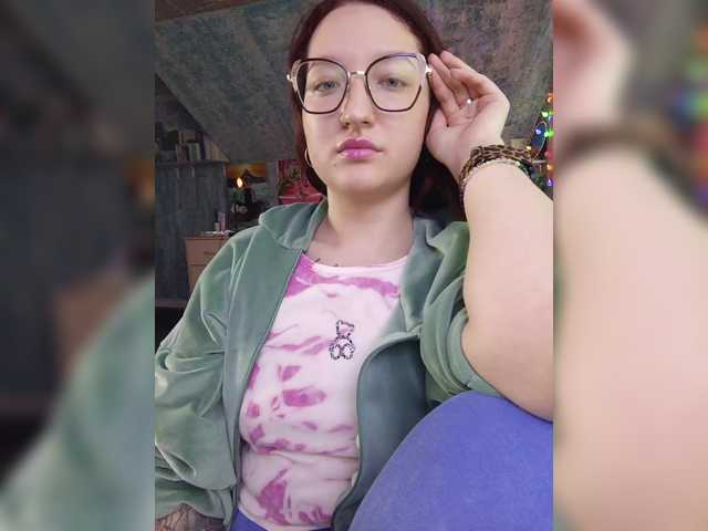 Rosia-Guess live cam