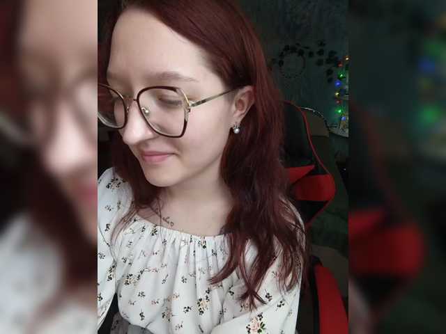 Rosia-Guess's BongaCams show and profile