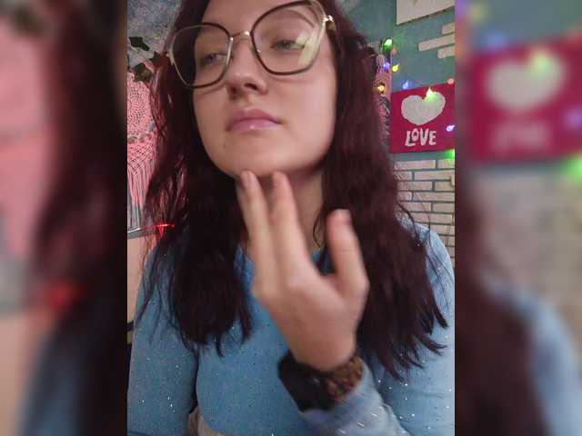 Rosia-Guess's BongaCams show and profile