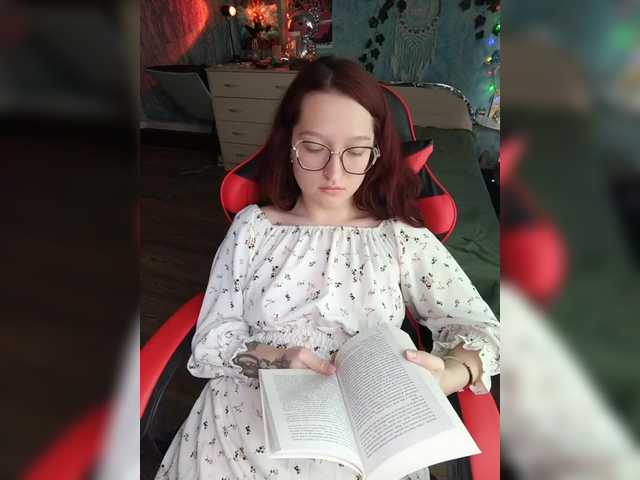 Rosia-Guess's BongaCams show and profile