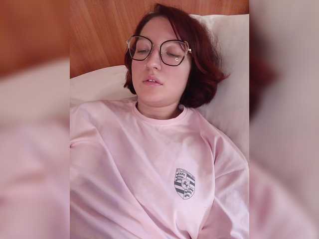 Rosia-Guess's BongaCams show and profile