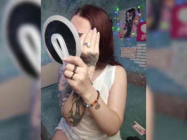 Mari_Gold webcam