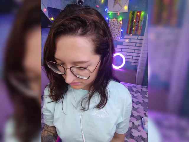 real live cam seks Rosia-Guess