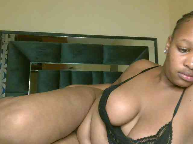 hotsaucie1 webcam