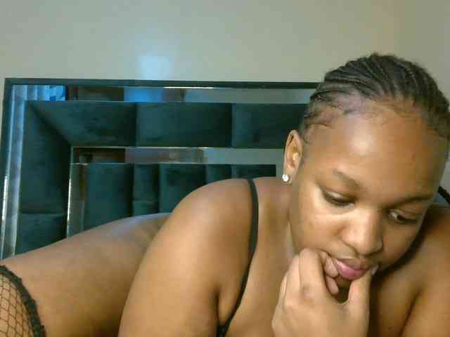 hotsaucie1 webcam