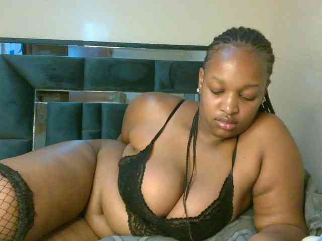 hotsaucie1 webcam