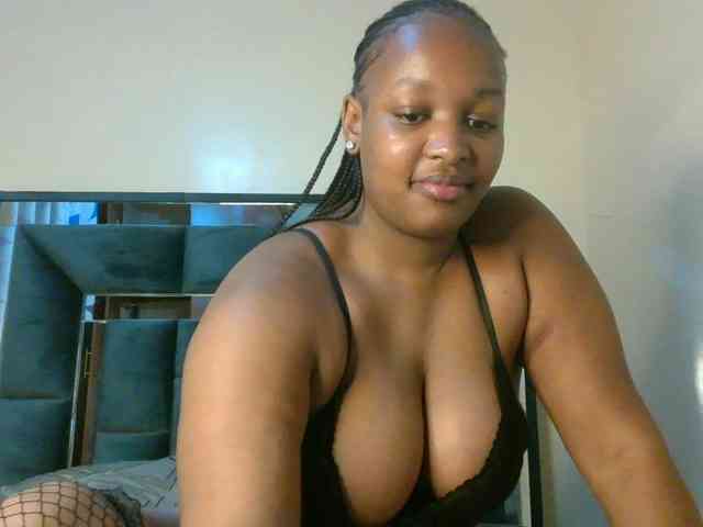 hotsaucie1 webcam
