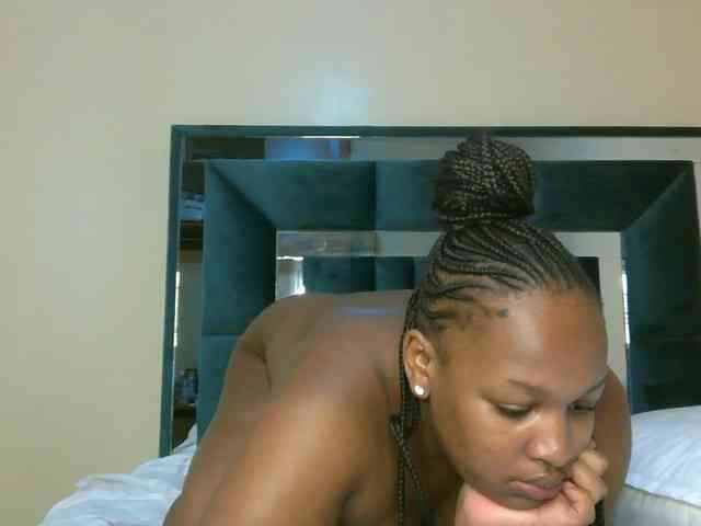 hotsaucie1 webcam