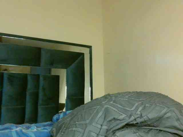 hotsaucie1 webcam