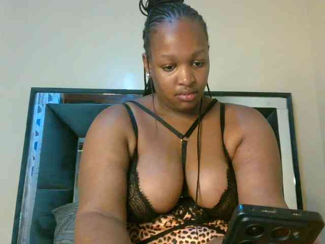 hotsaucie1 webcam