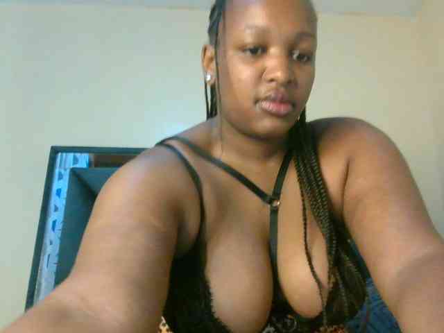 hotsaucie1 webcam