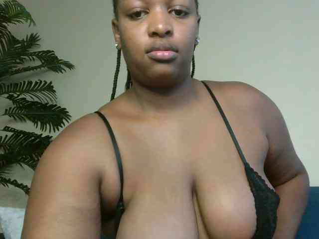 hotsaucie1 webcam