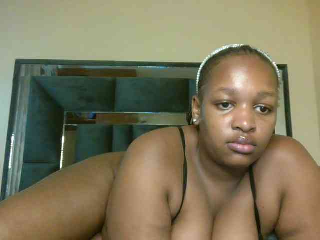 hotsaucie1 webcam
