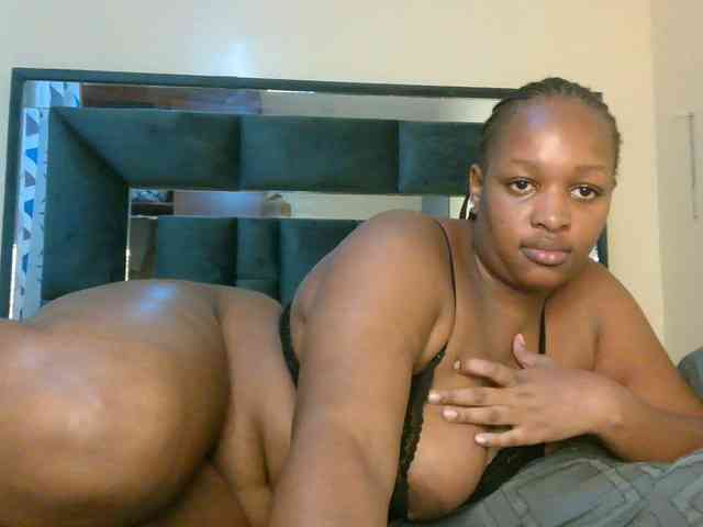 hotsaucie1 webcam