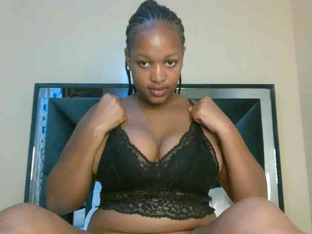 hotsaucie1 webcam