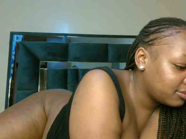 hotsaucie1 webcam