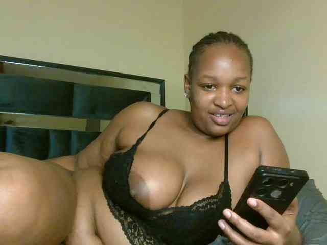 hotsaucie1 webcam