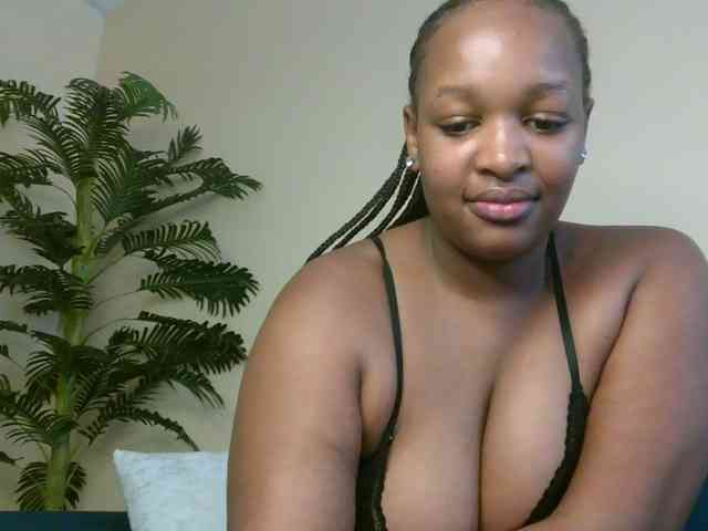 hotsaucie1 webcam