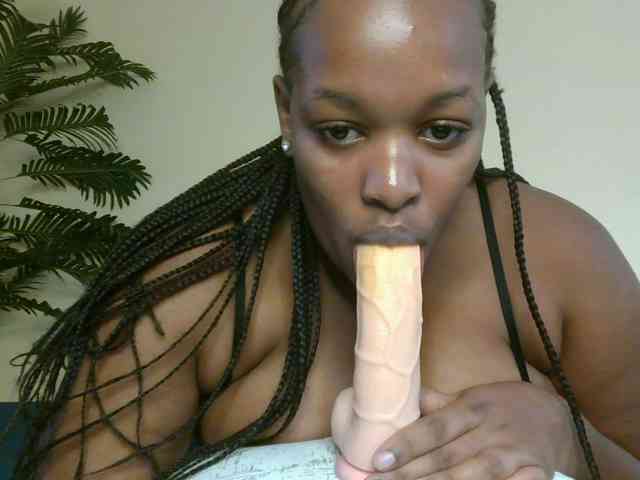 hotsaucie1 webcam