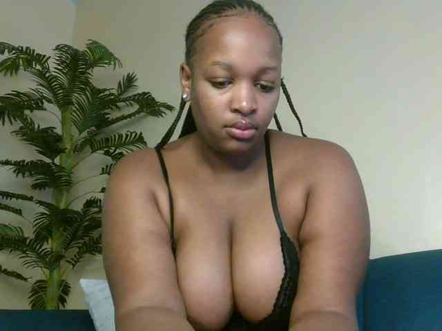 hotsaucie1 webcam