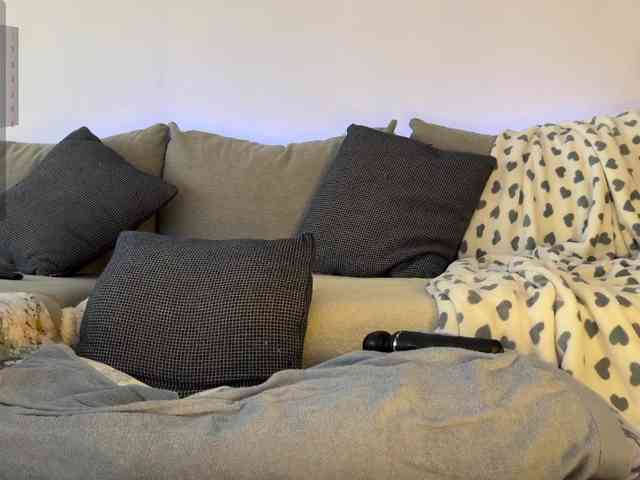 Naughty-Mari webcam