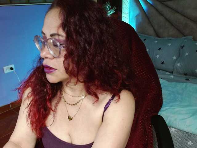 BongaCams's sensual Mariapaulac is broadcasting now getting horny and squirting mariapaulac from BongaCams