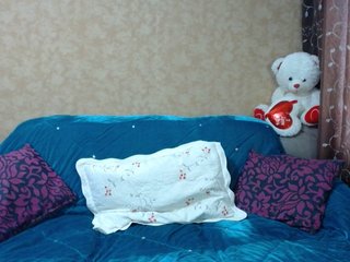 MilfBrunet Porn Show