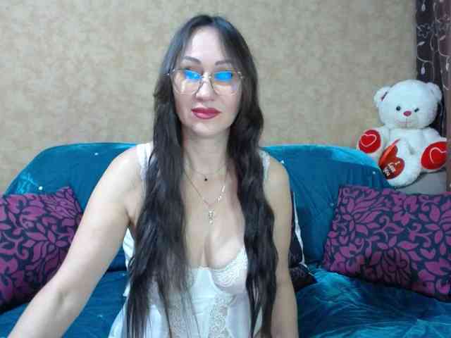 MilfBrunet MilfBrunet