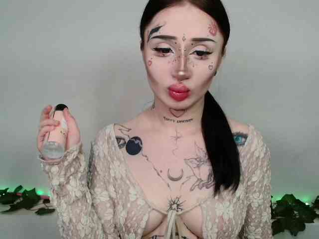 alina-m1 webcam