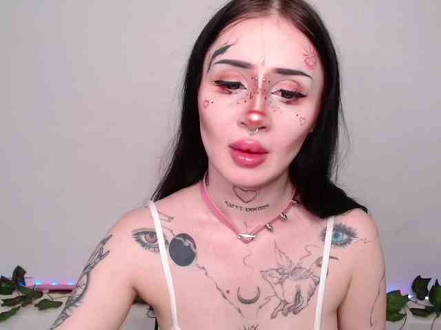 alina-m1 webcam