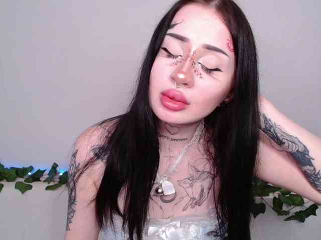 alina-m1 webcam