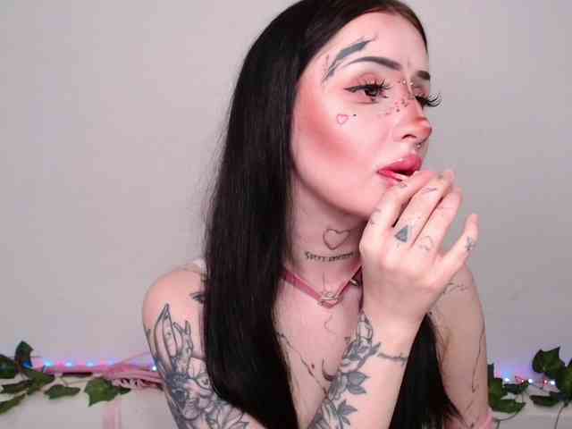 alina-m1 webcam