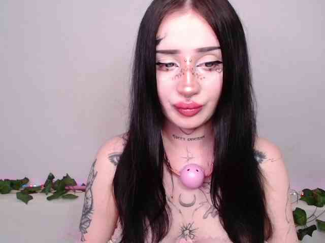 alina-m1 webcam