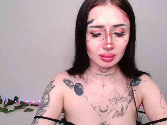 alina-m1 webcam